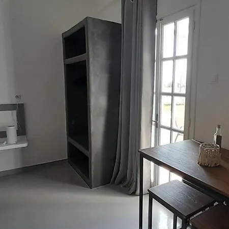 Paro's King Luxury A4 * Alikí